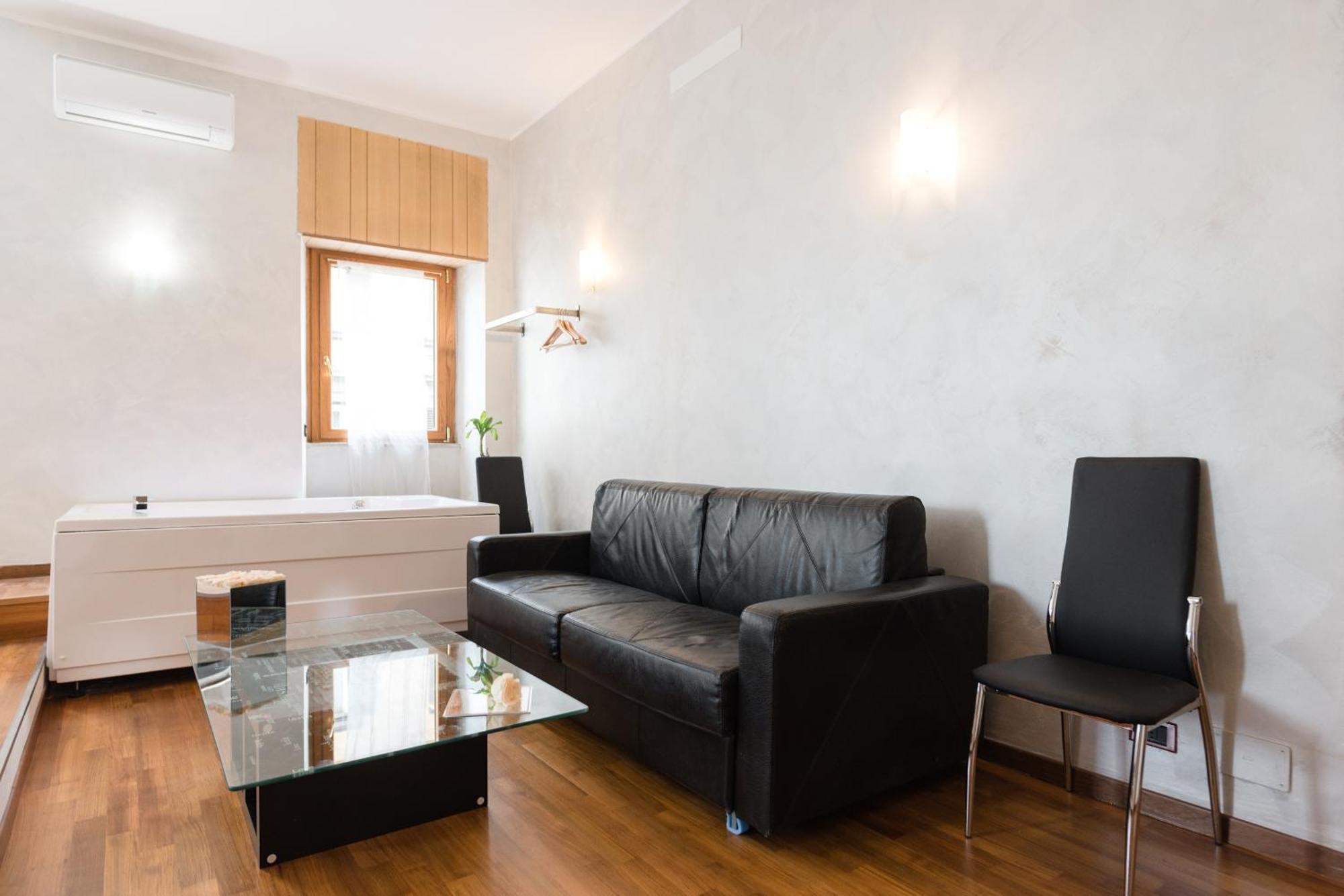 Prince'S Suite - Budget Rooms & Apt Piazza Del Popolo Rzym Zewnętrze zdjęcie