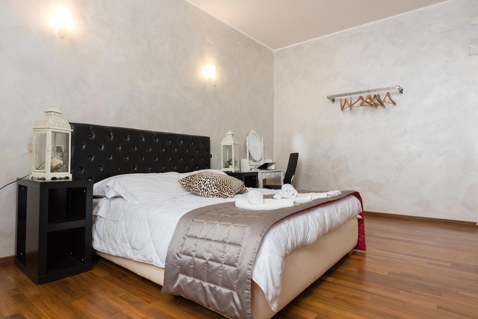 Prince'S Suite - Budget Rooms & Apt Piazza Del Popolo Rzym Zewnętrze zdjęcie